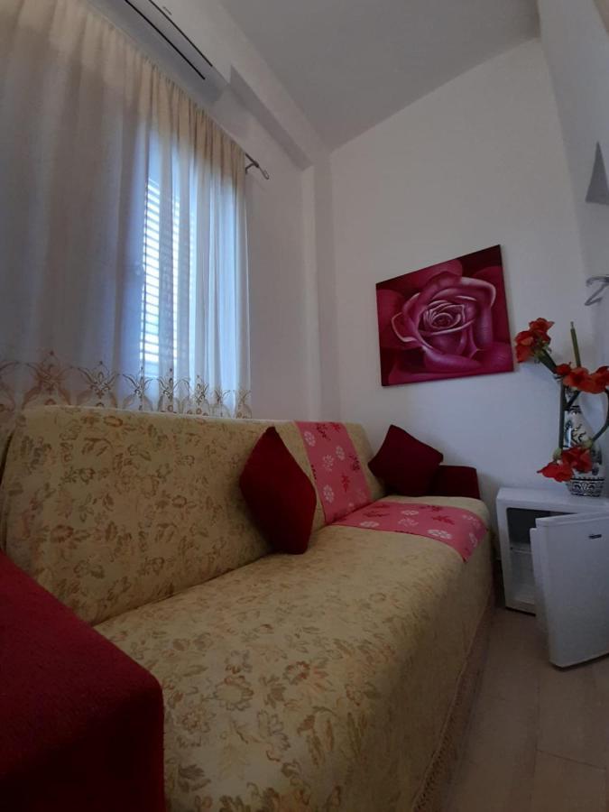 Casa Laura Hotel Carovigno Eksteriør billede