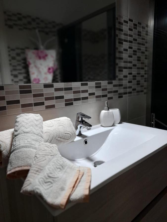 Casa Laura Hotel Carovigno Eksteriør billede
